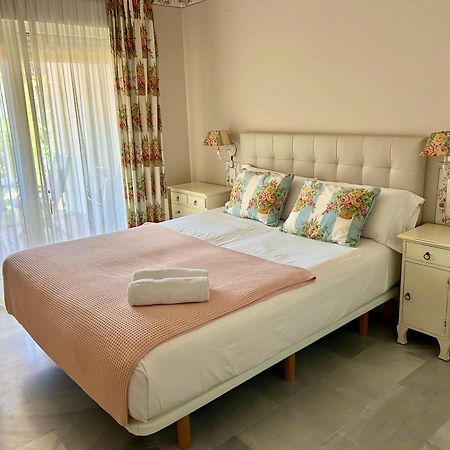 Mi Capricho, Beachfront, Grownfloor, Private Garden & Terrace Sitio de Calahonda Luaran gambar