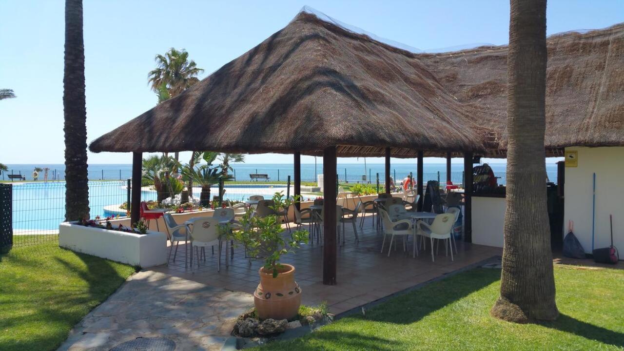Mi Capricho, Beachfront, Grownfloor, Private Garden & Terrace Sitio de Calahonda Luaran gambar