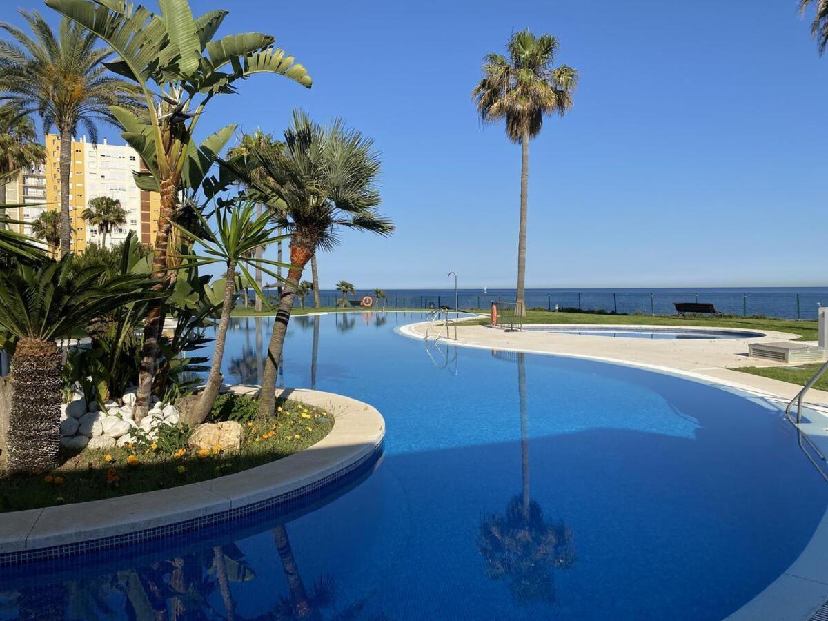 Mi Capricho, Beachfront, Grownfloor, Private Garden & Terrace Sitio de Calahonda Luaran gambar