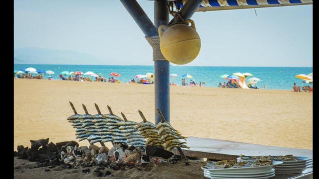 Mi Capricho, Beachfront, Grownfloor, Private Garden & Terrace Sitio de Calahonda Luaran gambar