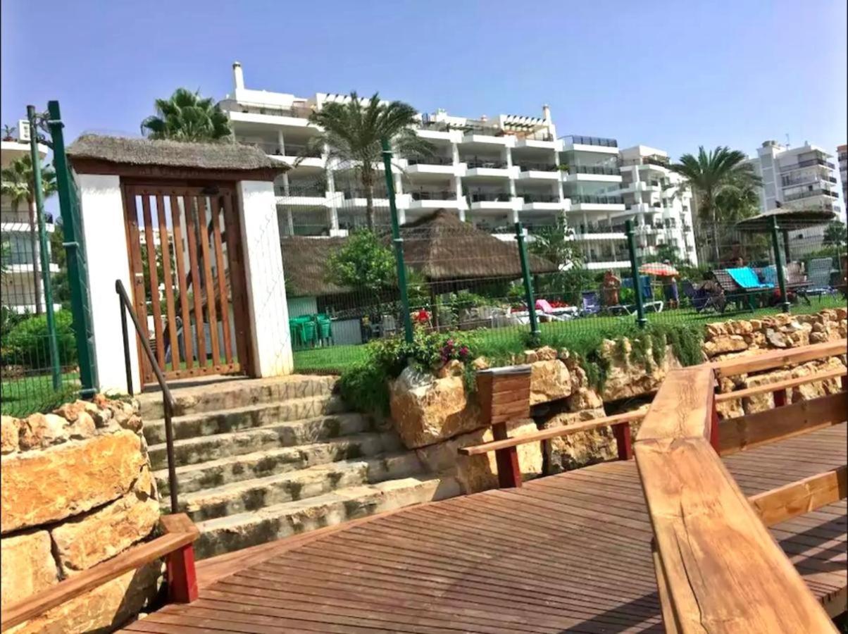Mi Capricho, Beachfront, Grownfloor, Private Garden & Terrace Sitio de Calahonda Luaran gambar