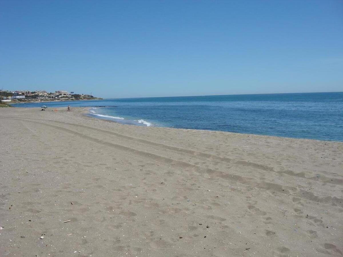 Mi Capricho, Beachfront, Grownfloor, Private Garden & Terrace Sitio de Calahonda Luaran gambar