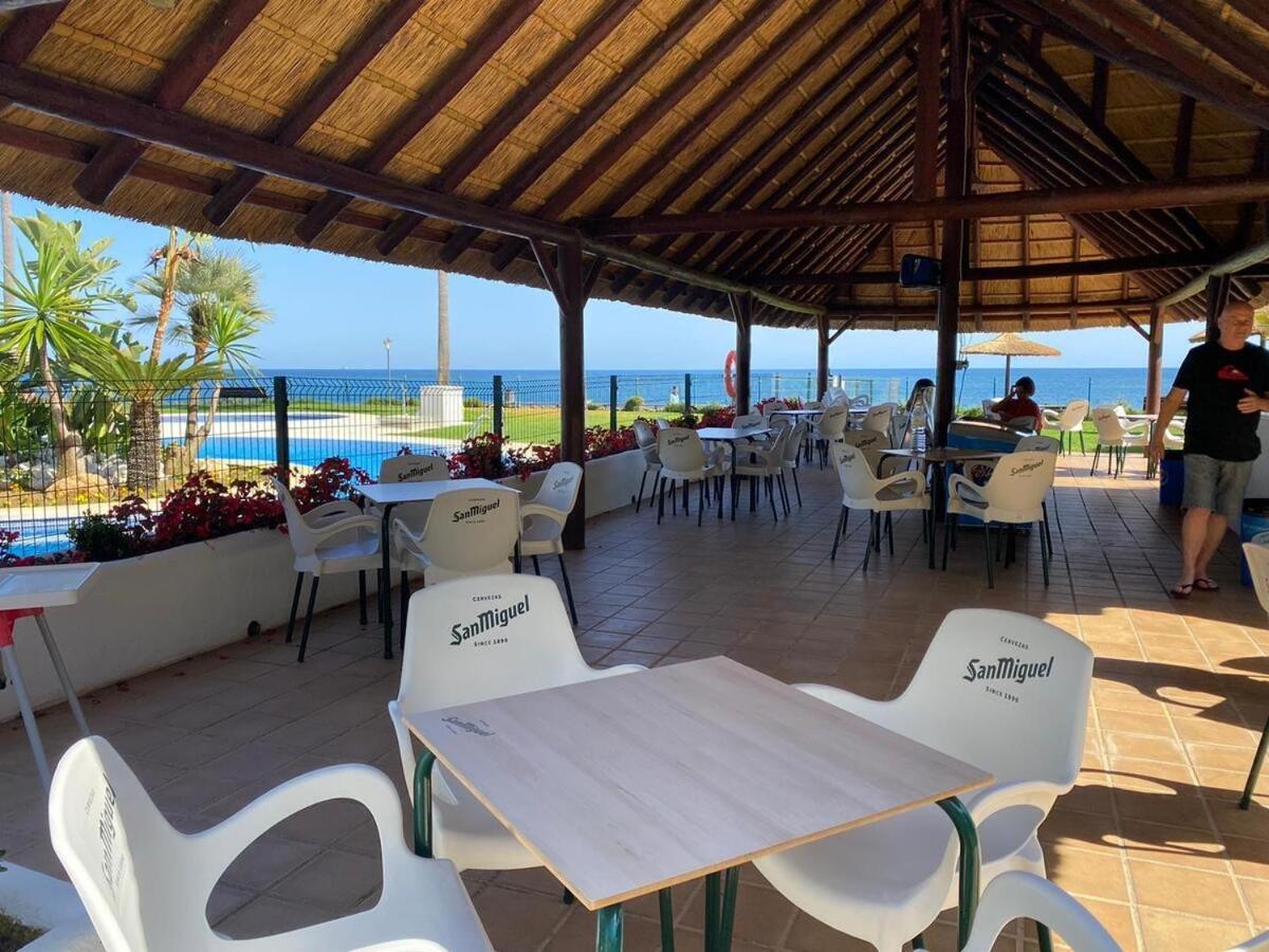 Mi Capricho, Beachfront, Grownfloor, Private Garden & Terrace Sitio de Calahonda Luaran gambar
