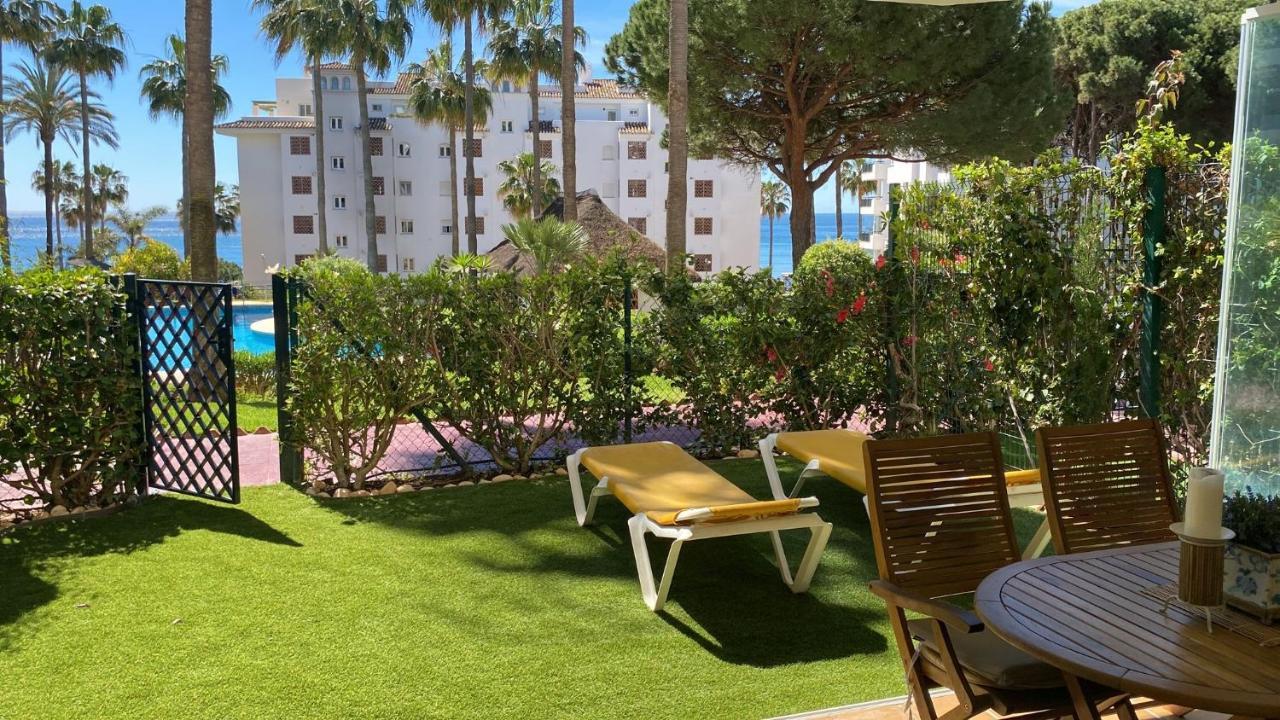 Mi Capricho, Beachfront, Grownfloor, Private Garden & Terrace Sitio de Calahonda Luaran gambar