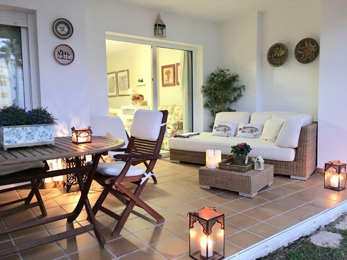 Mi Capricho, Beachfront, Grownfloor, Private Garden & Terrace Sitio de Calahonda Luaran gambar
