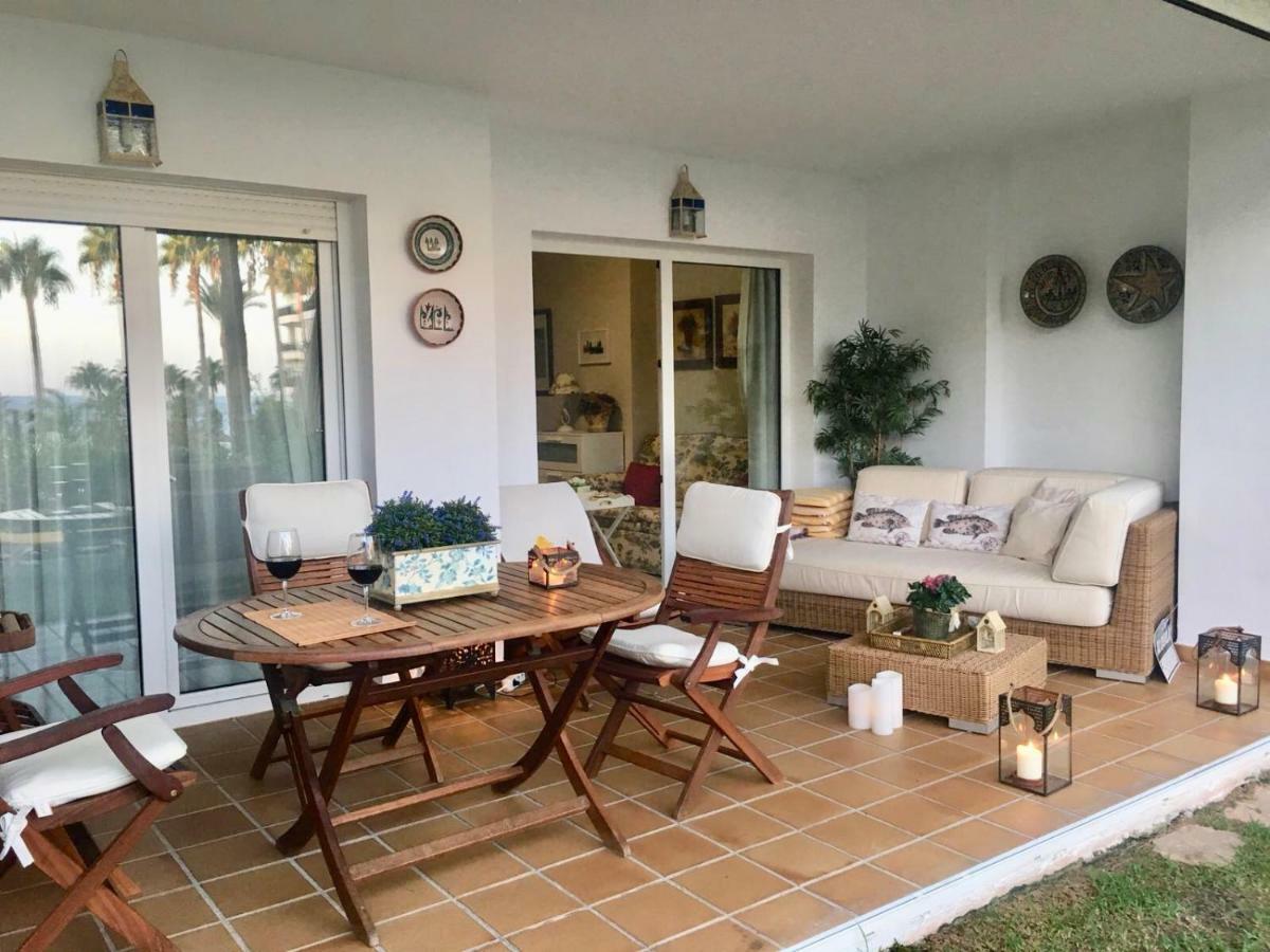 Mi Capricho, Beachfront, Grownfloor, Private Garden & Terrace Sitio de Calahonda Luaran gambar