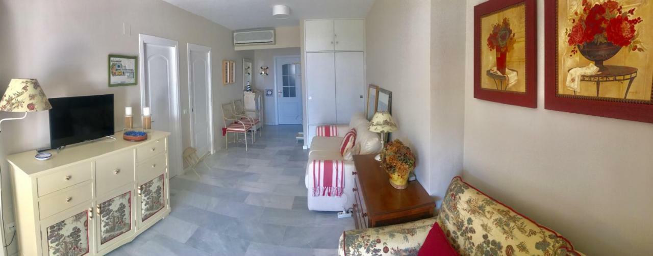 Mi Capricho, Beachfront, Grownfloor, Private Garden & Terrace Sitio de Calahonda Luaran gambar